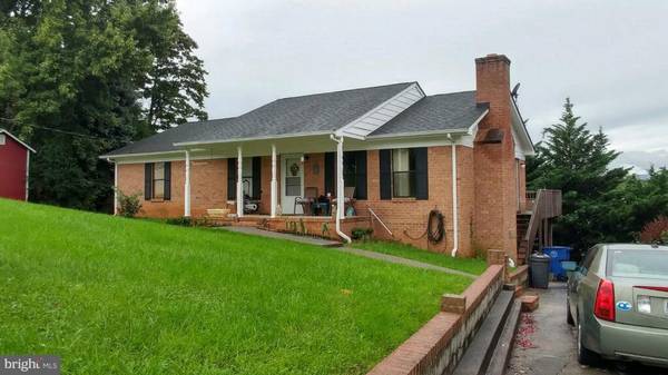 7 RICHMOND RD, Front Royal, VA 22630