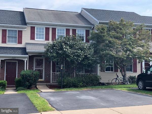 2645 WOODMONT DR, York, PA 17404