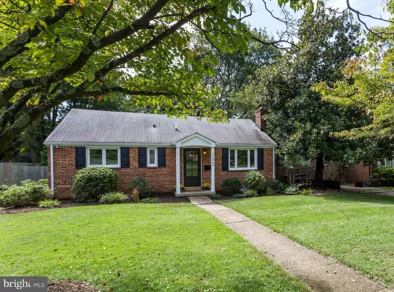 7223 DEBORAH DR, Falls Church, VA 22046