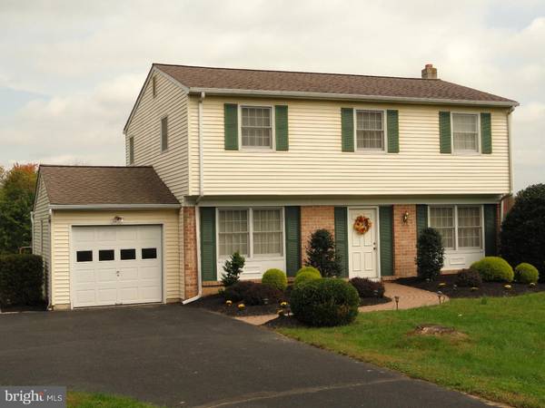 2365 HILL RD, Perkiomenville, PA 18074