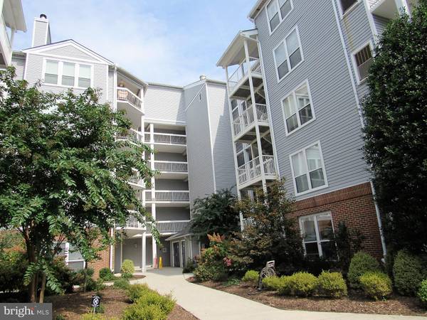 3176 SUMMIT SQUARE DR #4-A4, Oakton, VA 22124