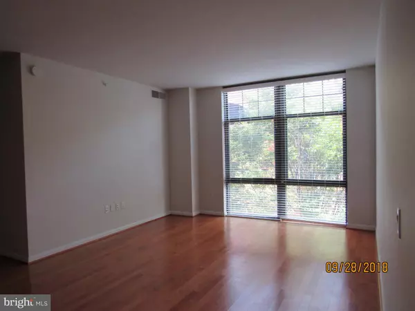 Arlington, VA 22201,1021 GARFIELD ST #336