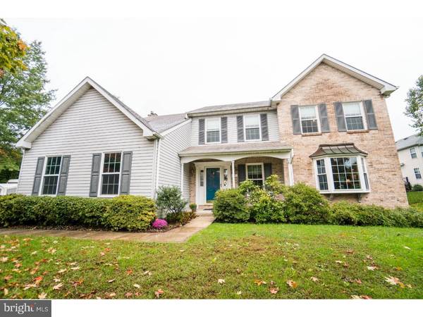 2 LARKSPUR LN, Collegeville, PA 19426