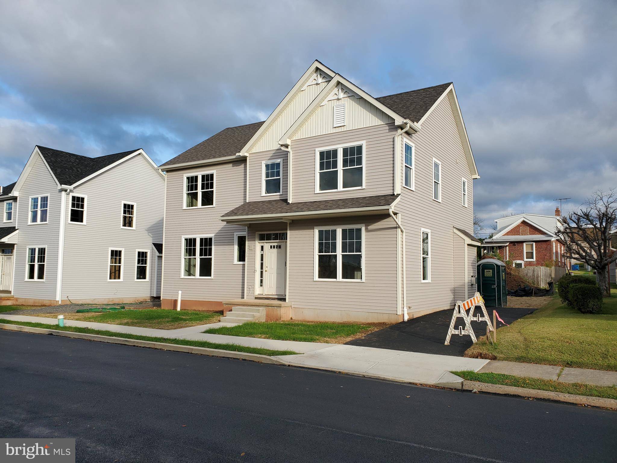 509 RHOADES ST, Phoenixville, PA 19460