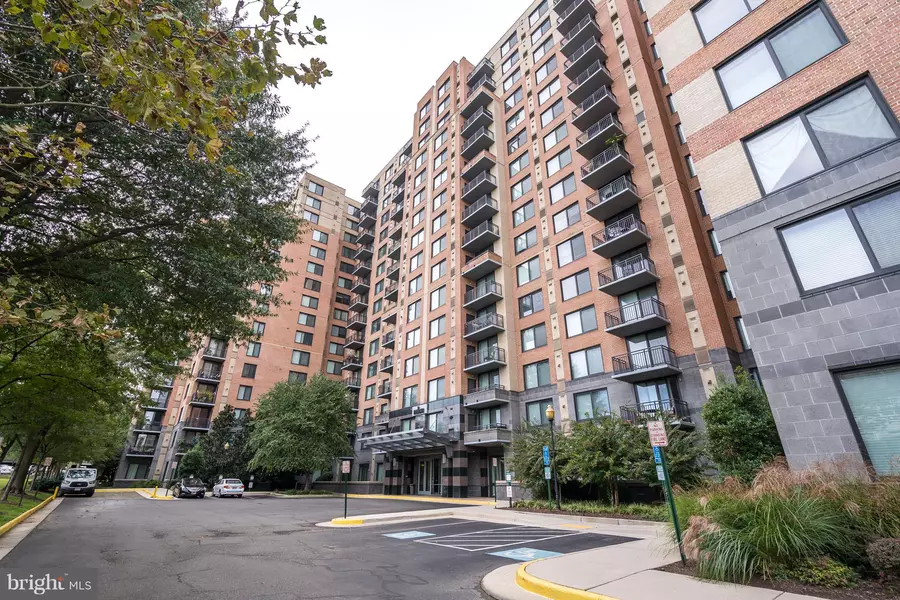 2451 MIDTOWN AVE #1517, Alexandria, VA 22303