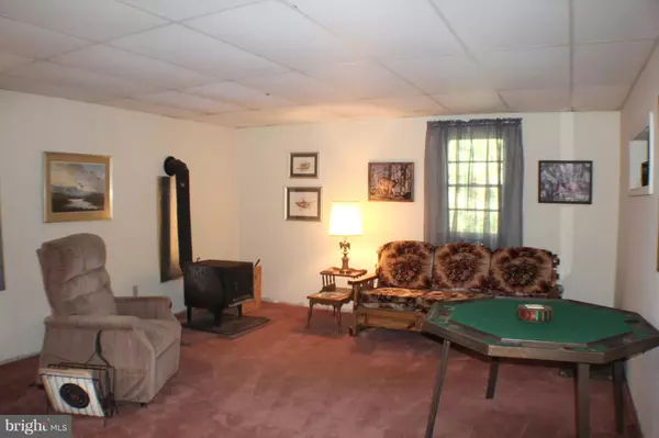 Mathias, WV 26812,2128 MIDDLE COVE RD