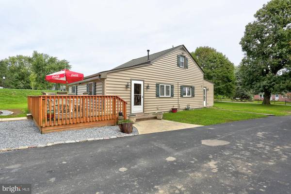 150 BUCKWALTER RD, Lancaster, PA 17602