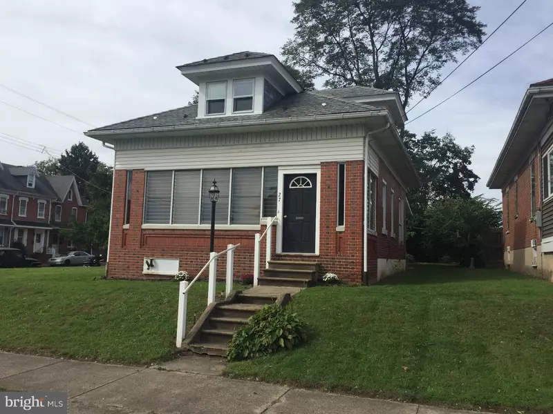 27 S MONROE ST, Boyertown, PA 19512