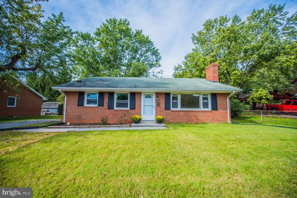 406 RANDOLPH AVE, Front Royal, VA 22630