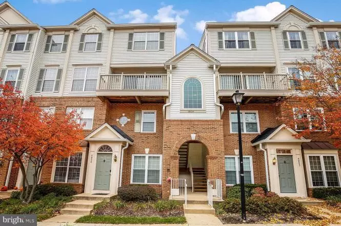 5802 KATELYN MARY PL #5802-02, Alexandria, VA 22310