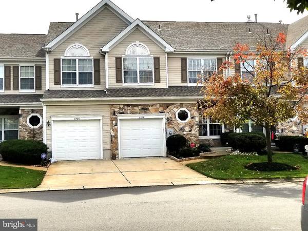 8406 NORMANDY DR, Mount Laurel, NJ 08054