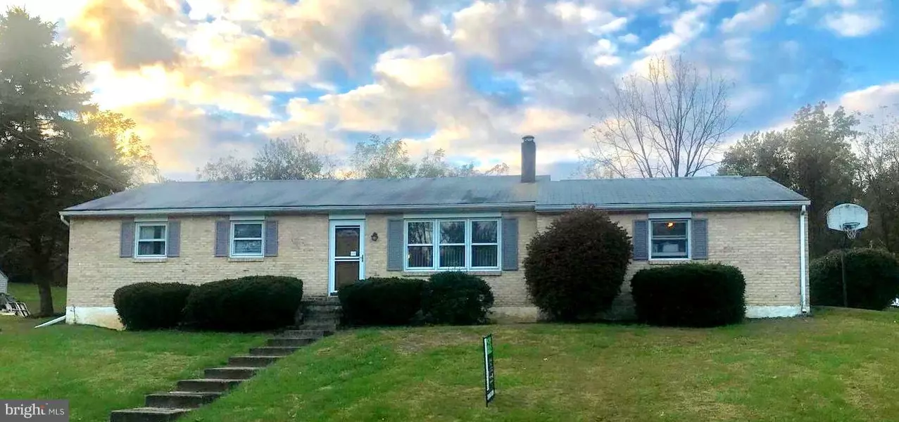 112 SAINT GEORGE DR, Dillsburg, PA 17019