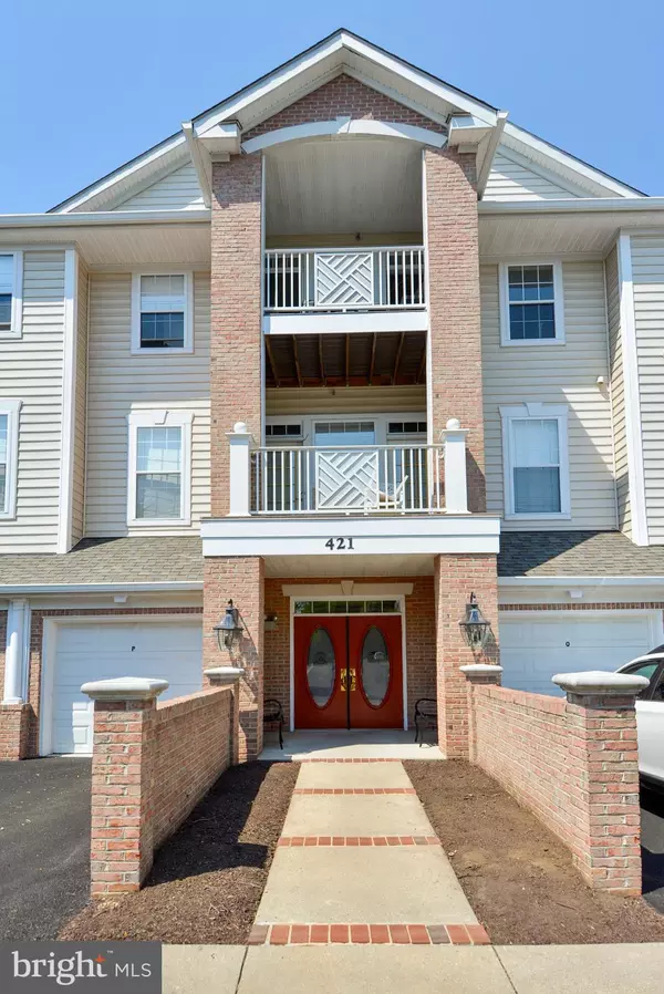 421 HAMLET CLUB DR #204, Edgewater, MD 21037