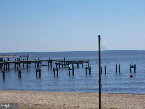 Colonial Beach, VA 22443,WAKEFIELD RD