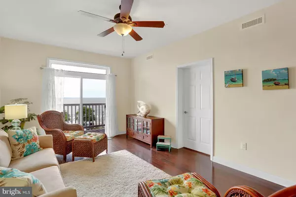 Colonial Beach, VA 22443,103 IRVING AVE #201