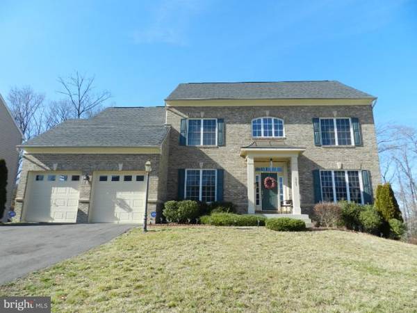 3731 STONEWALL MANOR DR, Triangle, VA 22172