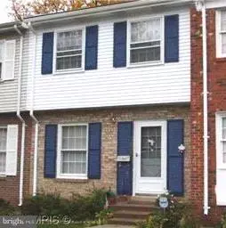 2828 BEECHTREE LN, Woodbridge, VA 22191