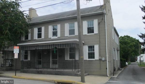 422 KING ST, Shippensburg, PA 17257