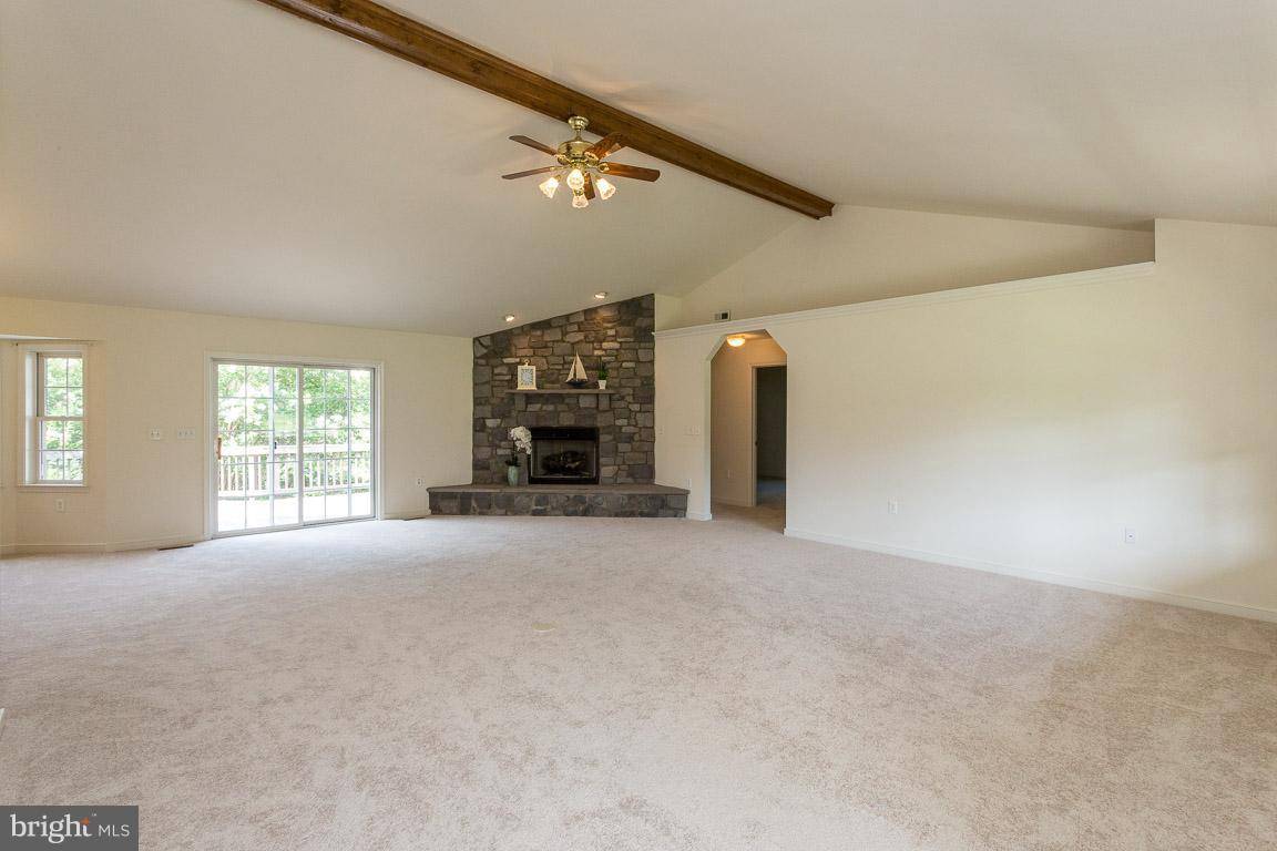 Fredericksburg, VA 22401,100 CHASE LN