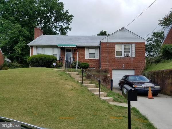 2709 FAIRLAWN ST, Temple Hills, MD 20748