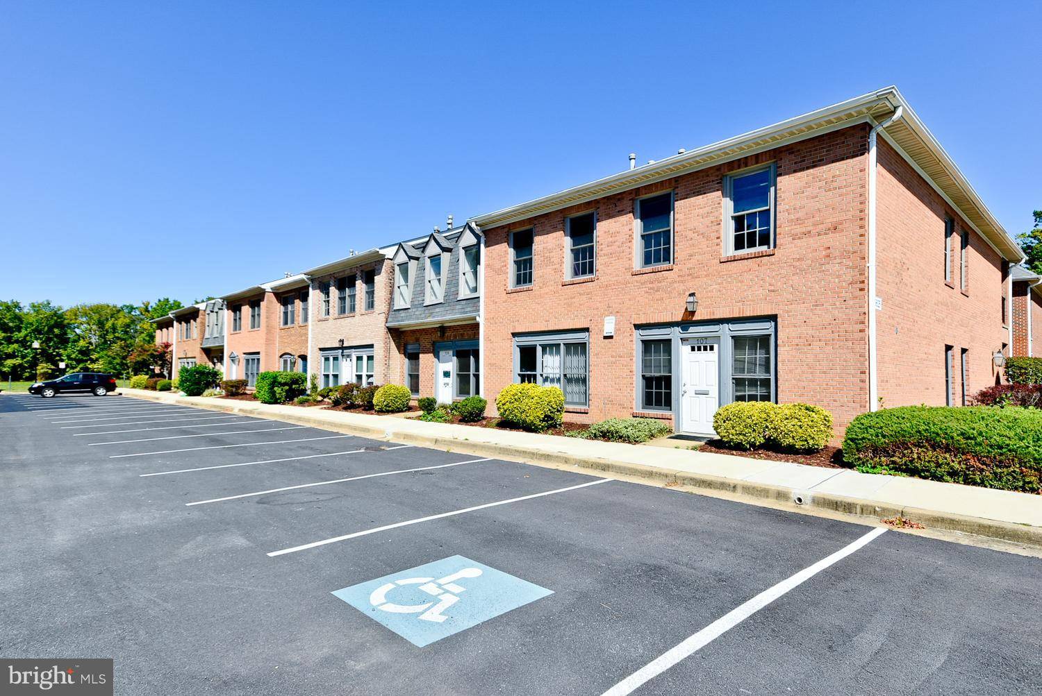Suitland, MD 20746,5625 ALLENTOWN RD #SUITE 104