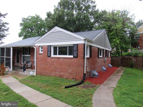 7017 FARRAGUT ST, Hyattsville, MD 20784