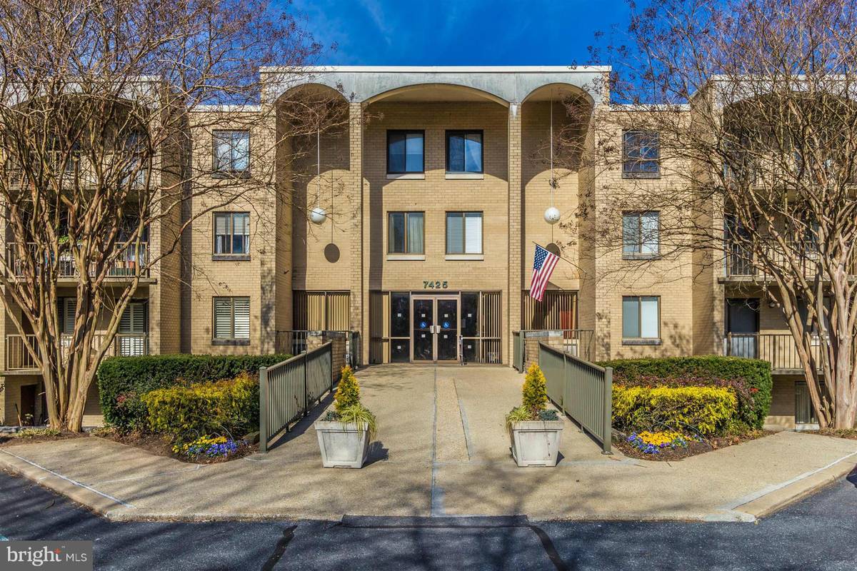 Bethesda, MD 20817,7425 DEMOCRACY BLVD #215