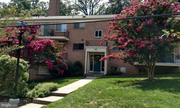 10513 WEYMOUTH ST #W-203, Bethesda, MD 20814