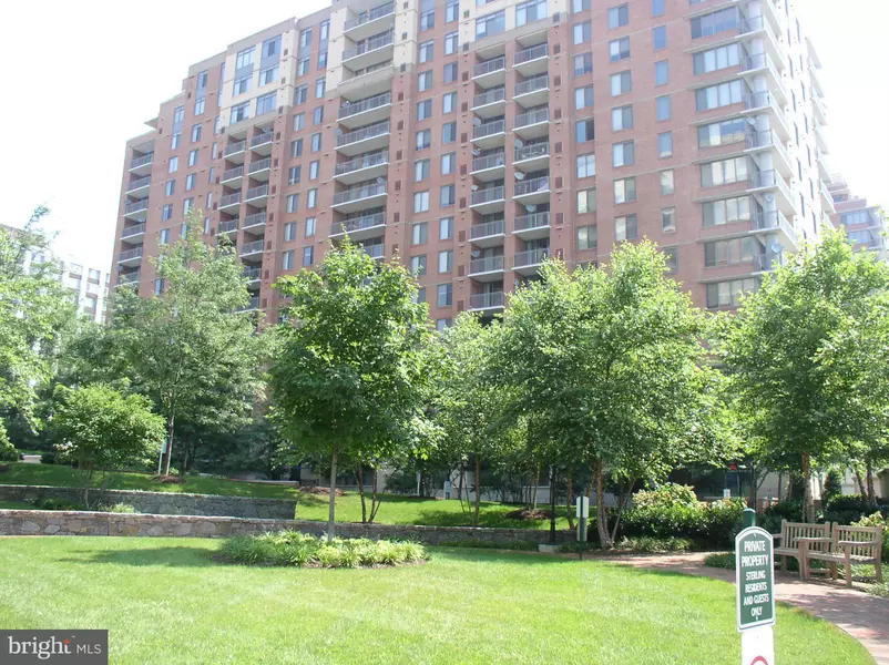 11710 OLD GEORGETOWN RD #1323, North Bethesda, MD 20852