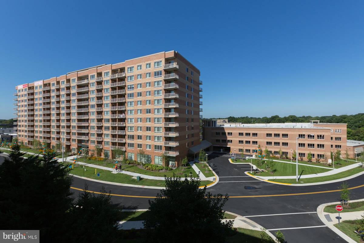 Fairfax, VA 22031,2700 DORR AVENUE AVE N #2 BR 2 BA