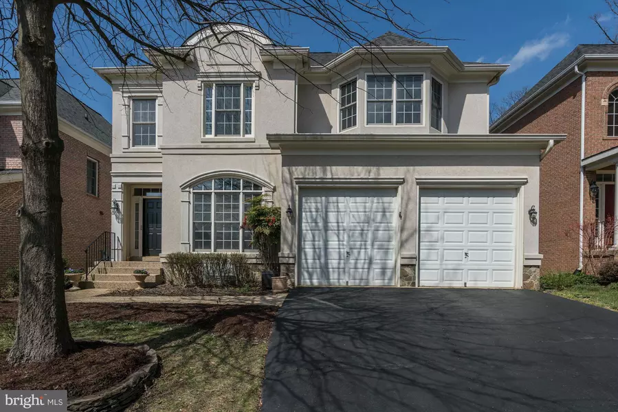 10094 COVER PL, Fairfax, VA 22030