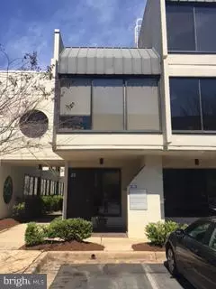 11250 ROGER BACON DR #23, Reston, VA 20190