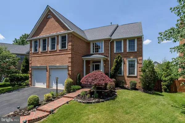 8229 MADRILLON ESTATES DR, Vienna, VA 22182