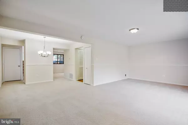 Reston, VA 20190,11106 SAFFOLD WAY