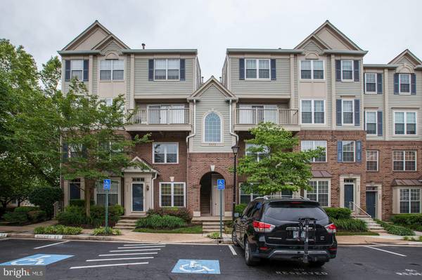 5975-E TERRAPIN PL #303, Alexandria, VA 22310