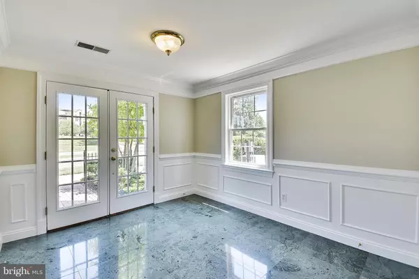 Reston, VA 20190,12154 CHANCERY STATION CIR