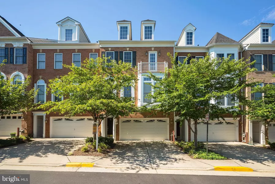 11457 GALLIEC ST #38, Fairfax, VA 22030