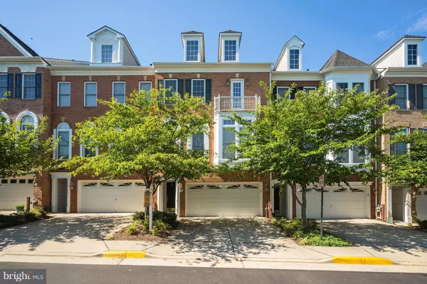 11457 GALLIEC ST #38, Fairfax, VA 22030