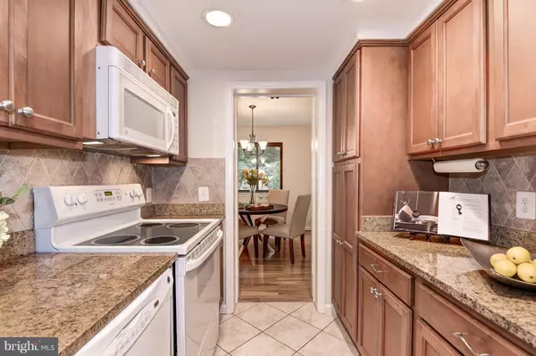 Reston, VA 20190,1633 BENTANA WAY