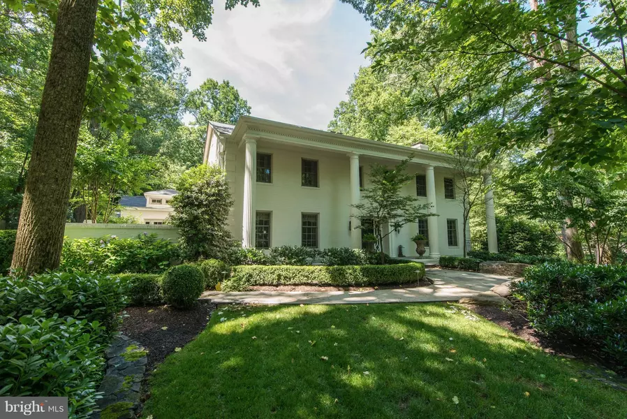 8459 BROOK RD, Mclean, VA 22102