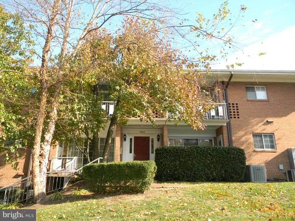 5603 FRANCONIA RD #301, Alexandria, VA 22310