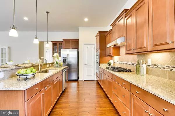 Alexandria, VA 22315,7309-A HAYFIELD RD