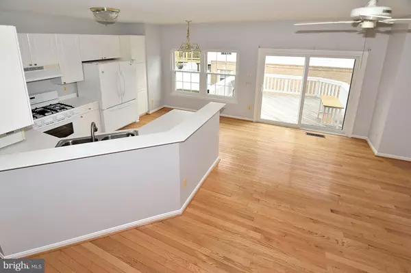 Reston, VA 20190,12019 EDGEMERE CIR