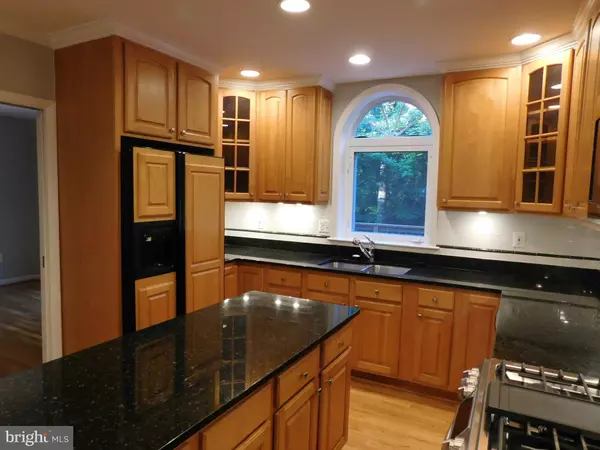 Reston, VA 20191,2404 OLD TRACE LN