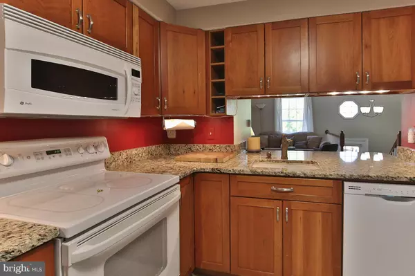 Reston, VA 20191,1942 SAGEWOOD LN