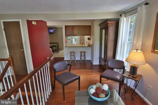 Reston, VA 20191,1942 SAGEWOOD LN