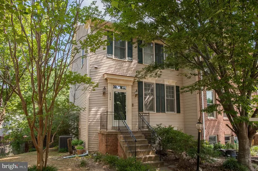 6506 OSPREY POINT LN, Alexandria, VA 22315