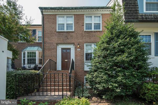 1713 BELLE HAVEN RD, Alexandria, VA 22307