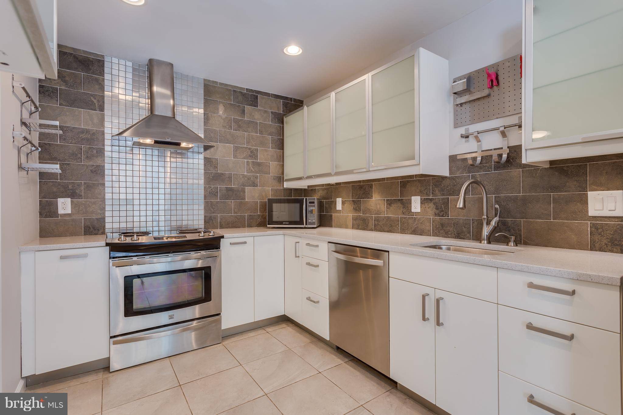 Burke, VA 22015,5735 NORDEEN OAK CT