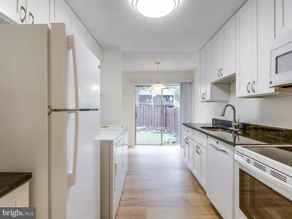 Reston, VA 20191,2255 SOUTHGATE SQ